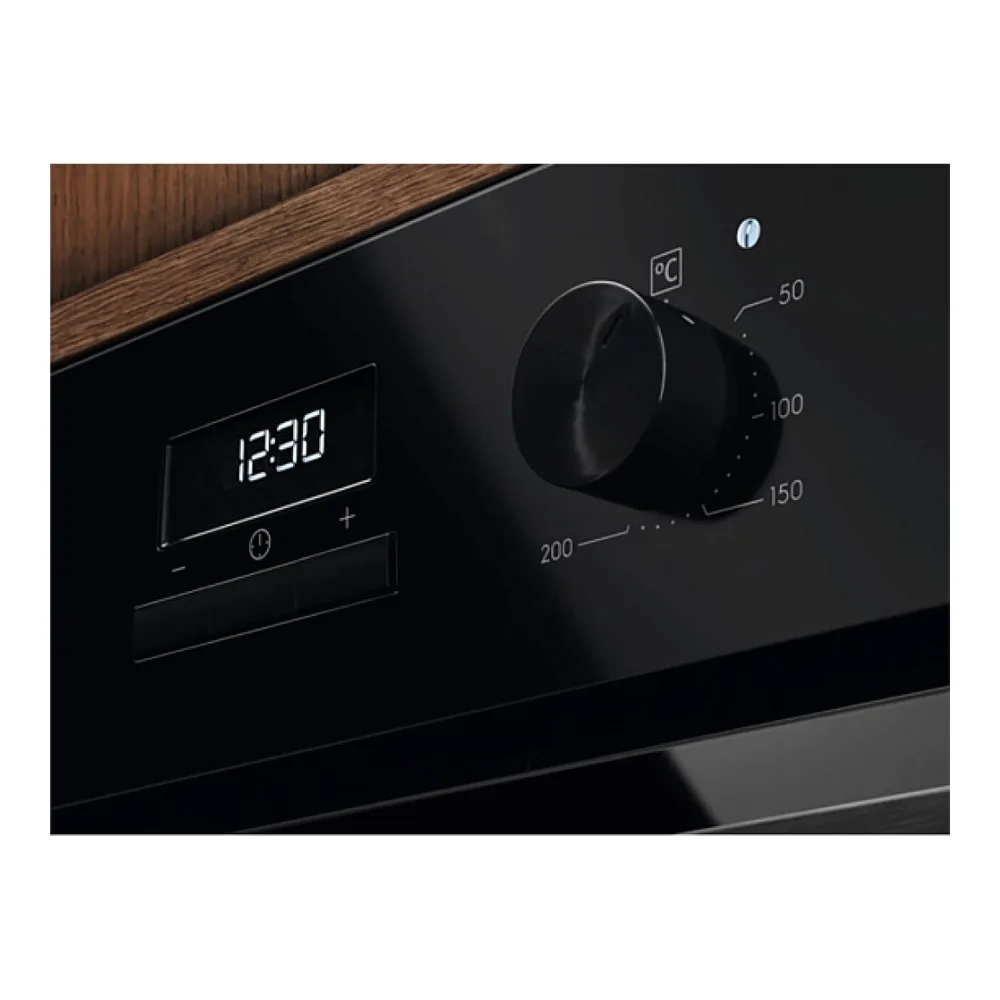 Духовой шкаф ELECTROLUX LOH3H00BK