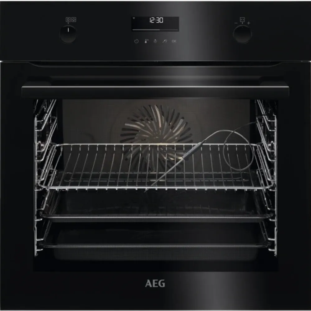 Электрический духовой шкаф AEG BCE558370B