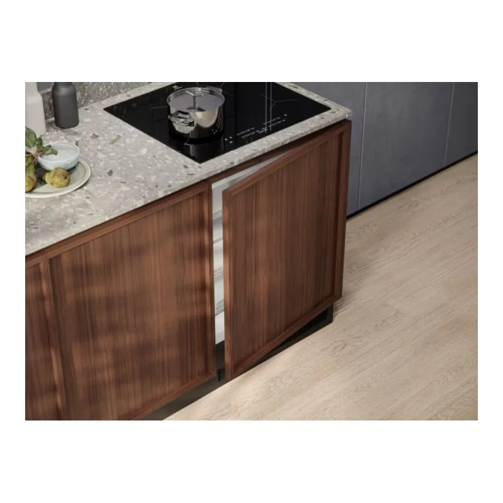 Морозильник ELECTROLUX LYB2AE82S